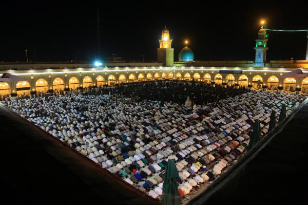 مسجد الكوفة في ليلة الجرح 1