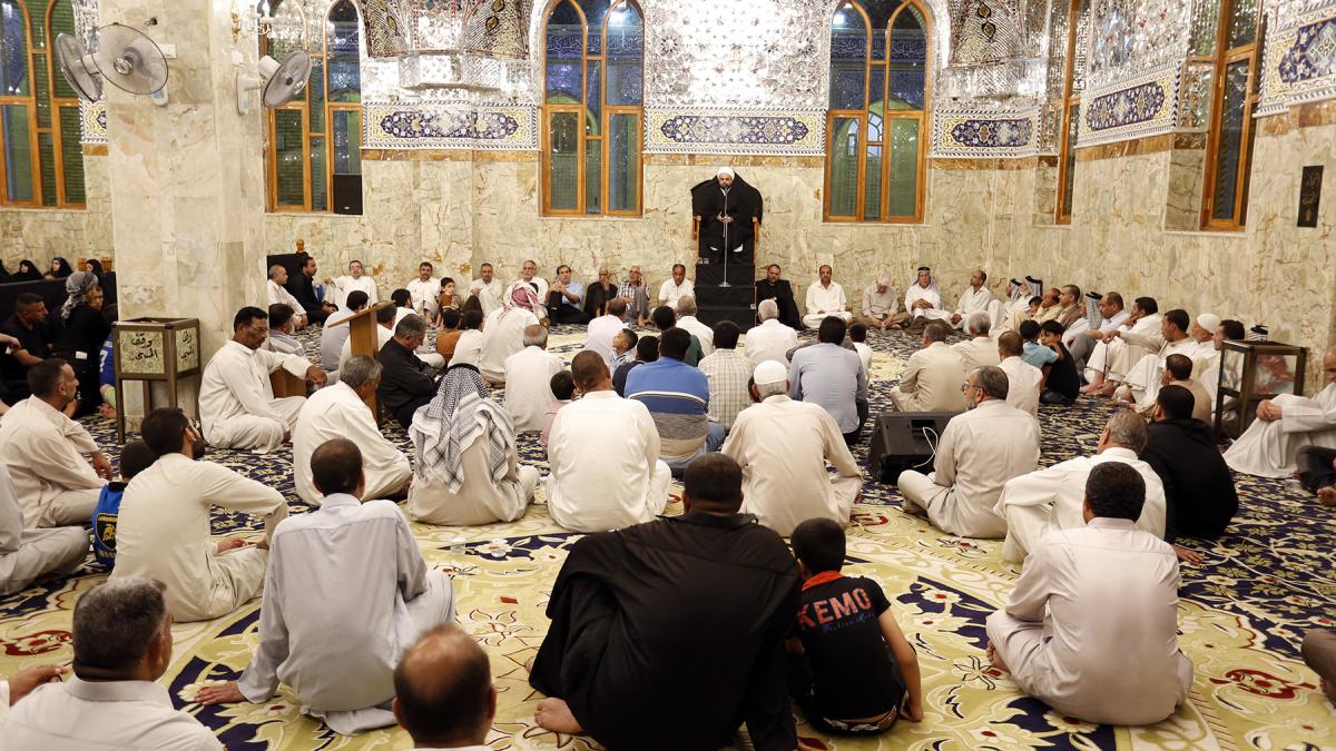 أمانة مسجد الكوفة تحيي ذكرى شهادة الإمام الصادق (عليه السلام) بمجلس عزاء كبير