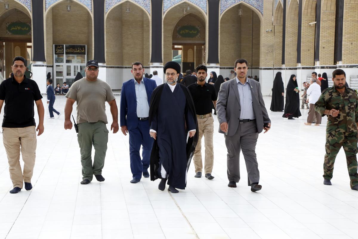 مسجد الكوفة المعظم رئيس ديوان الوقف الشيعي سماحة السيد العلامة علاء الموسوي يتشرف بزيارة مسجد الكوفة المعظم و المزارات الملحقة به