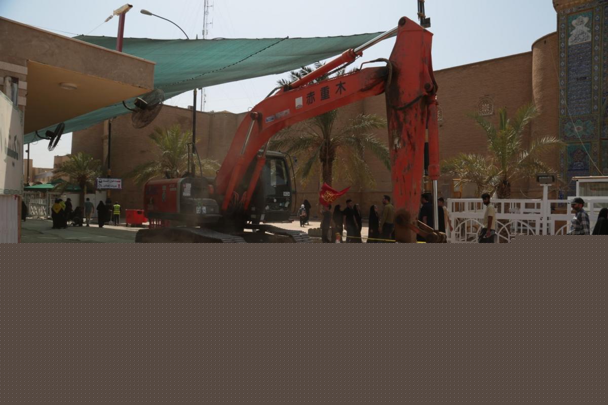 استئناف العمل بمشروع رصف الشارع المحاذي لسور مسجد الكوفة المعظم